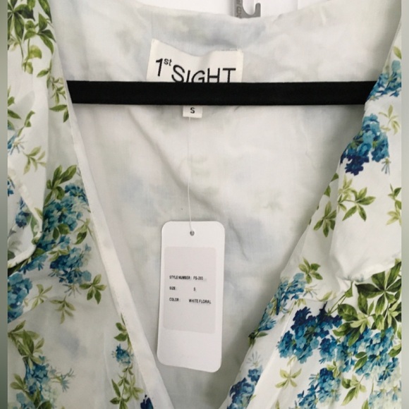 NWT 1st Sight Floral Wrap Dress Size S - Picture 2 of 10